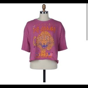 Def Leppard Crop Tee Womens